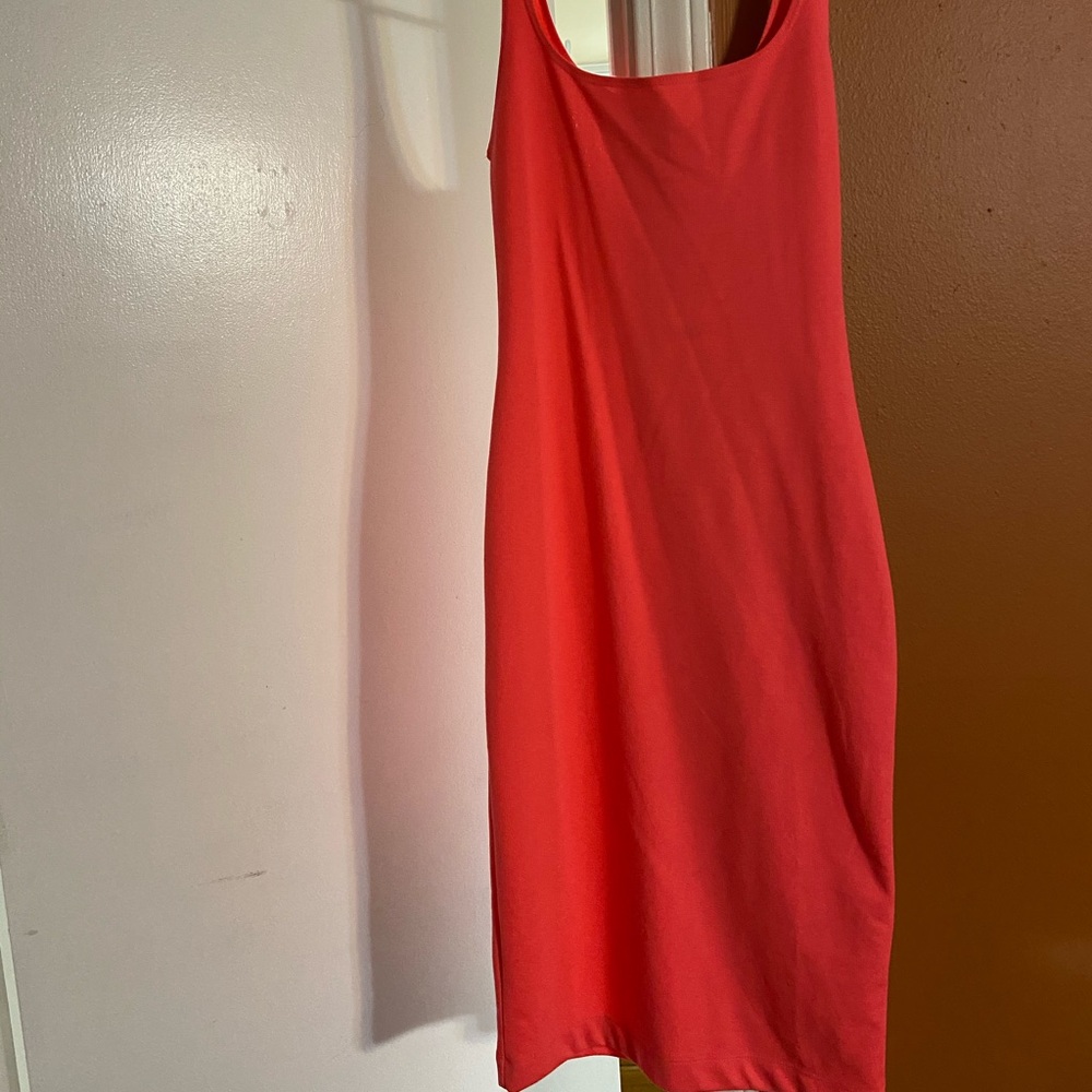 Dress - Picture 2 of 2